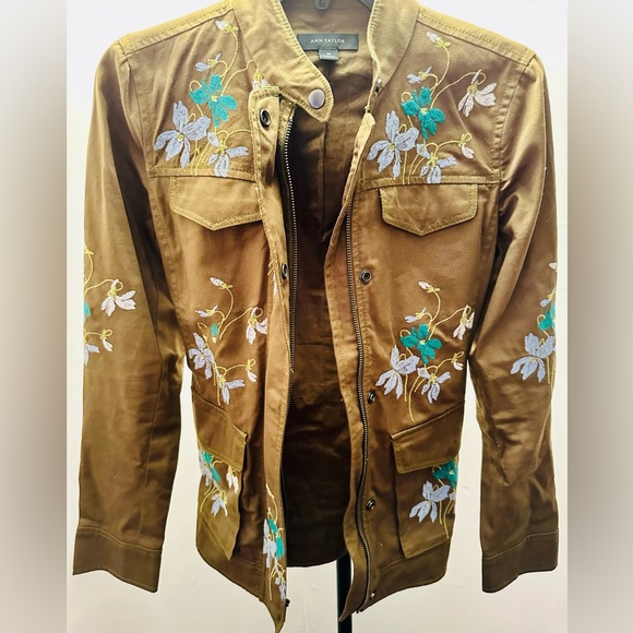 Ann Taylor Olive Green Embroidered Floral Tie-Waist Jacket, Size XS - Picture 9 of 11